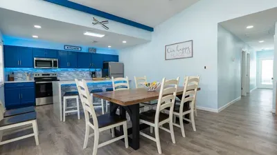New 5BR Remodel, Heated Pool, Gameroom, up to 20 - image 101 of 242
