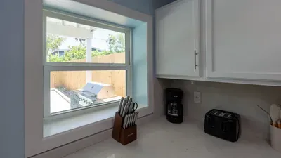 New 5BR Remodel, Heated Pool, Gameroom, up to 20 - image 45 of 242