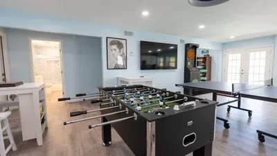 New 5BR Remodel, Heated Pool, Gameroom, up to 20 - image 36 of 242