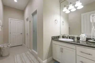 Big Private Luxury Home in Beach Gated Community - image 19 of 34