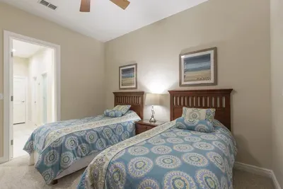Big Private Luxury Home in Beach Gated Community - image 27 of 34