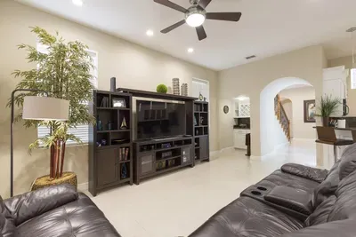 Big Private Luxury Home in Beach Gated Community - image 21 of 34