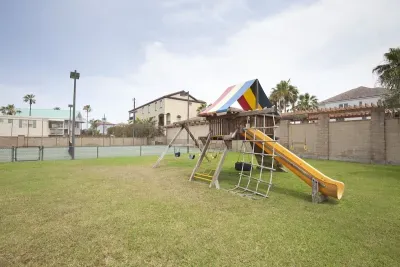 Big Private Luxury Home in Beach Gated Community - image 15 of 34