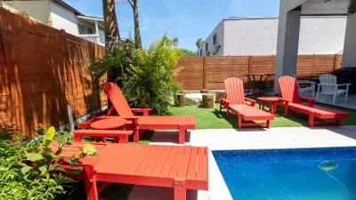 Sleeps 12, Pool, Walk to Beach - image 132 of 188