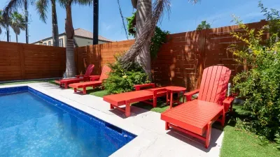 Sleeps 12, Pool, Walk to Beach - image 135 of 188