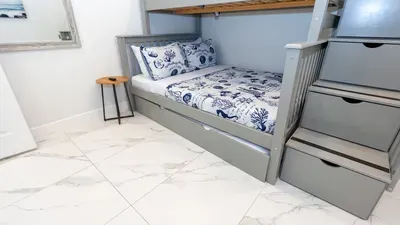 Sleeps 12, Pool, Walk to Beach - image 110 of 188