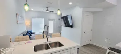 2 Level 3BR Townhome | Best Value | Sleeps Ten - image 59 of 106