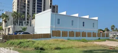 2 Level 3BR Townhome | Best Value | Sleeps Ten - image 15 of 106