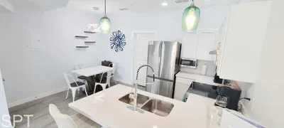 2 Level 3BR Townhome | Best Value | Sleeps Ten - image 52 of 106