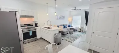 Newer 3BR Townhome | Sleeps 10 | 2 Level | Bayside - image 71 of 123