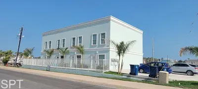 Newer 3BR Townhome | Sleeps 10 | 2 Level | Bayside - image 12 of 123