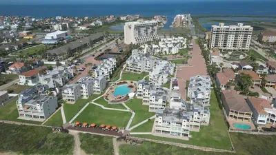 Tons of Beds 1st floor Beachfront Condo 2 Pools - image 63 of 66