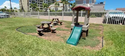 Tons of Beds 1st floor Beachfront Condo 2 Pools - image 43 of 66