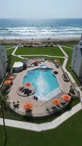 Tons of Beds 1st floor Beachfront Condo 2 Pools - image 62 of 66