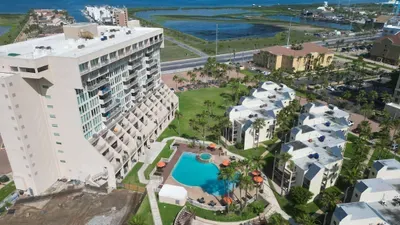 Tons of Beds 1st floor Beachfront Condo 2 Pools - image 65 of 66
