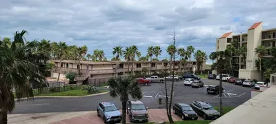 * Heated Pool * Sleeps Many Beachfront Resort - image 37 of 180