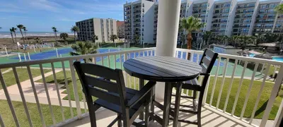* Heated Pool * Sleeps Many Beachfront Resort - image 64 of 180