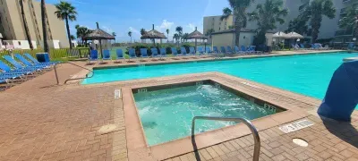 * Heated Pool * Sleeps Many Beachfront Resort - image 178 of 180