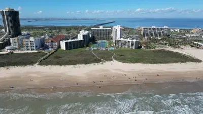 * Heated Pool * Sleeps Many Beachfront Resort - image 113 of 180
