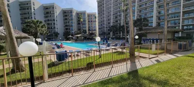 * Heated Pool * Sleeps Many Beachfront Resort - image 25 of 180