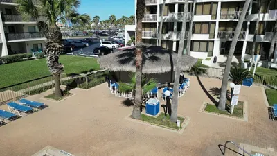 * Heated Pool * Sleeps Many Beachfront Resort - image 122 of 180