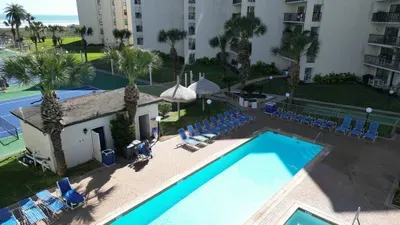 * Heated Pool * Sleeps Many Beachfront Resort - image 121 of 180
