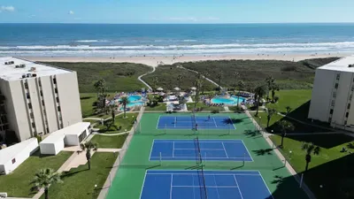* Heated Pool * Sleeps Many Beachfront Resort - image 128 of 180