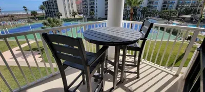 * Heated Pool * Sleeps Many Beachfront Resort - image 68 of 180