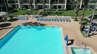 * Heated Pool * Sleeps Many Beachfront Resort - image 125 of 180