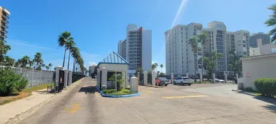 * Heated Pool * Sleeps Many Beachfront Resort - image 153 of 180