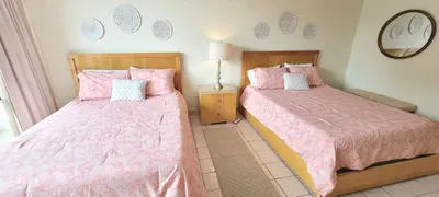 * Heated Pool * Sleeps Many Beachfront Resort - image 17 of 180