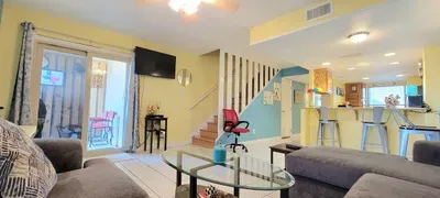 * Near Beach * Cute & Cozy Pool - image 14 of 75