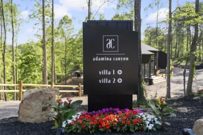 Villa 1&2 sign.JPG