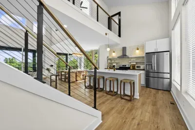 Kitchen stairs - 1.jpg