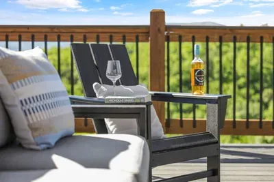 Luxury Panoramic Views, Pool & Swim Spa, Sleeps 20 - image 77 of 96