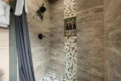 Indoor Pool + Pool Table, Private Cabin, Sleeps 10 - image 45 of 78