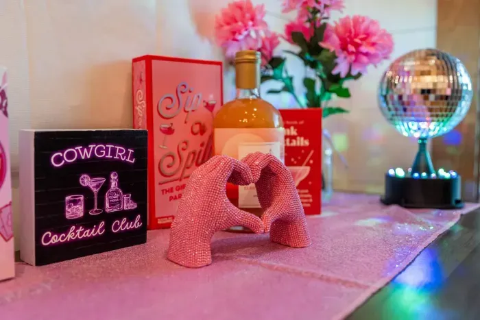 Pink pours, sparkly nights, and cowgirl sass — just another day at Cowgirl Dream Cabin.
