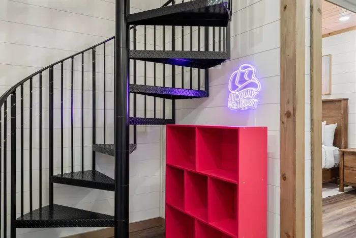 Every corner’s a photo op, every moment a vibe.