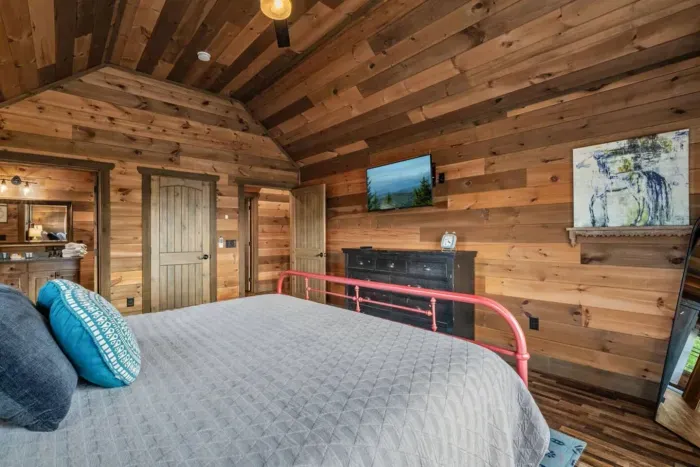 Enjoy your favorite shows on the TV, then unwind in the private bathroom complete with double sinks and a relaxing tub.