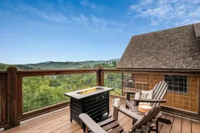 Gather around the fire pit on the upper deck and soak in the mountain air. It’s the perfect place to share stories, sip a drink, and enjoy the views day or night.