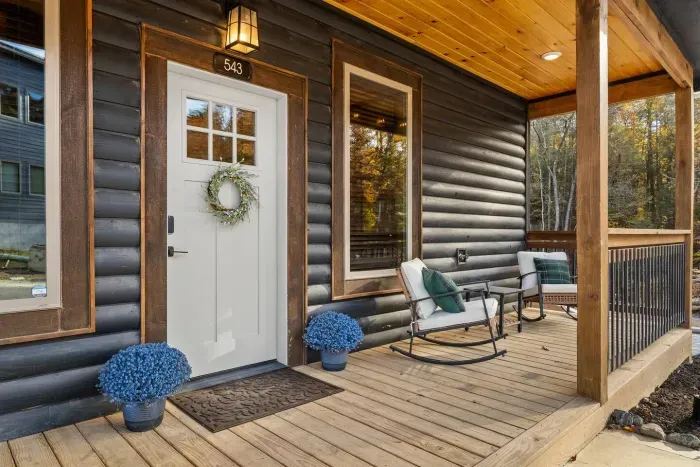 Front-porch comfort from the moment you arrive