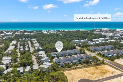 Gulf Place restaurants and the public beach are just a half-mile walk, this is why the location matters.