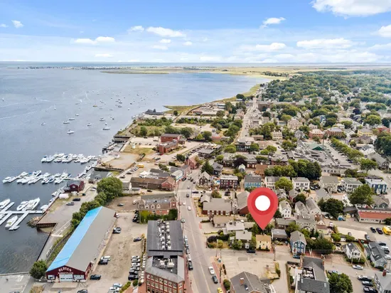 Downtown-Newbury-Port-Vacation Rentals.jpg