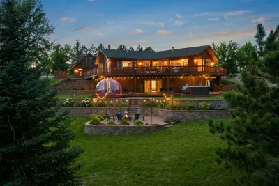 Golf Sim, Sauna, Lakefront Hot Tub & Stargazing - image 67 of 97