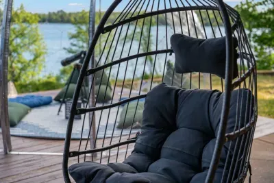 Golf Sim, Sauna, Lakefront Hot Tub & Stargazing - image 34 of 97