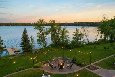 Golf Sim, Sauna, Lakefront Hot Tub & Stargazing - image 69 of 97