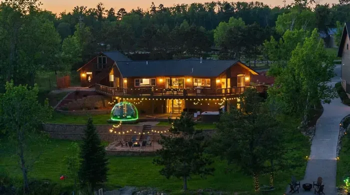 Golf Sim, Sauna, Lakefront Hot Tub & Stargazing - image 96 of 97
