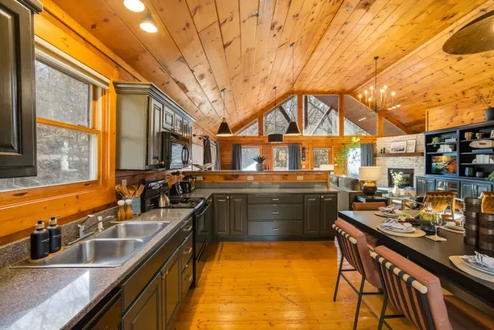 Fully equipped kitchen featuring a blender, rice cooker, and toaster.