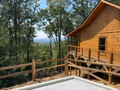 Amber Ridge Retreat
