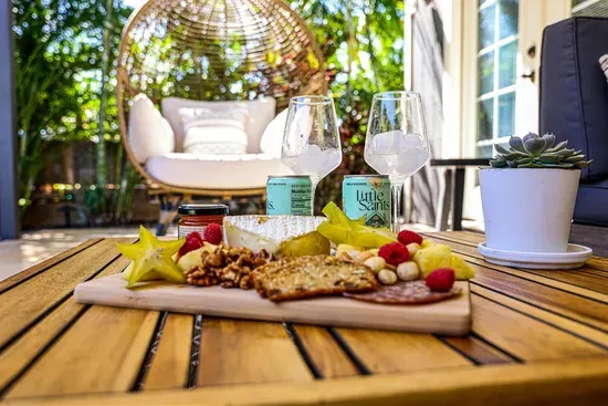 Maui Garden Suite | The Blue Door on Church Street